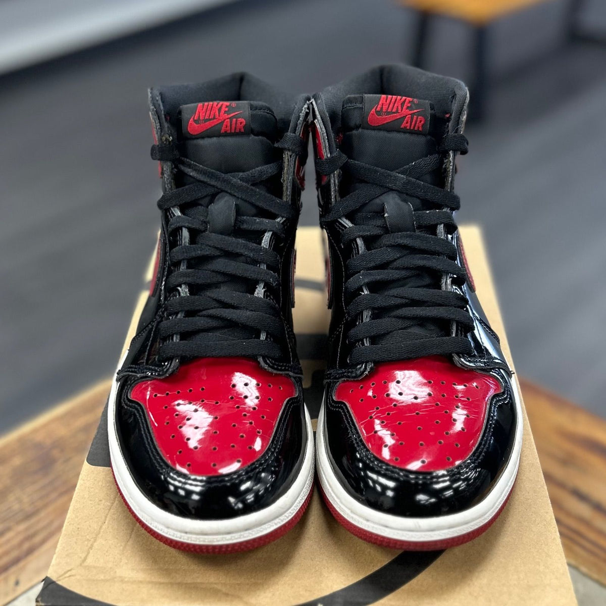 Jordan 1 Retro High OG Patent Bred - Preowned