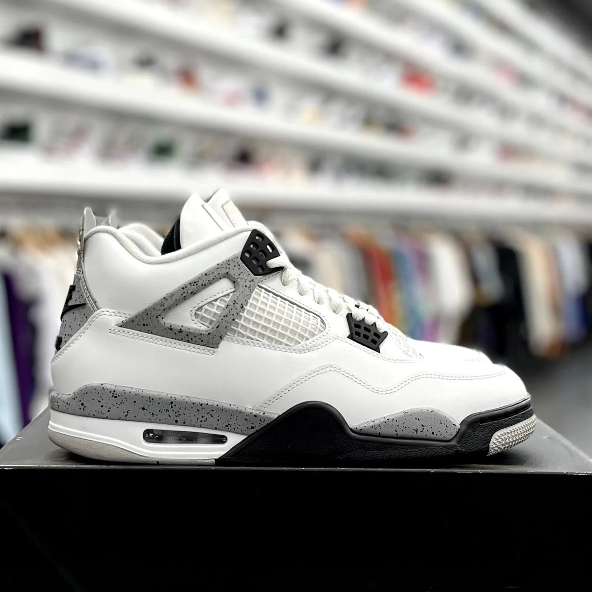 Jordan 4 Retro White Cement (2025) - Preowned