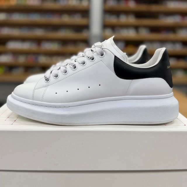 Alexander McQueen Oversized White Black - Preowned