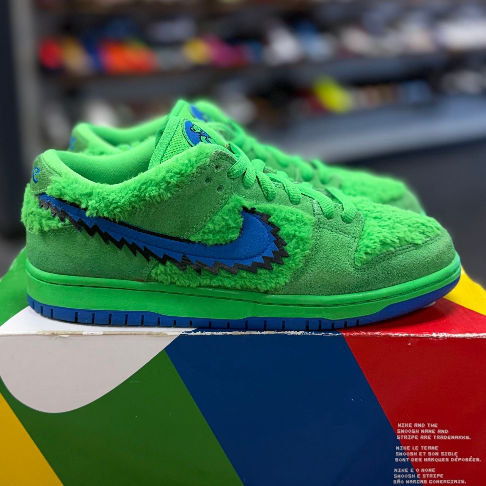 Nike SB Dunk Low Grateful Dead Bears Green - Preowned
