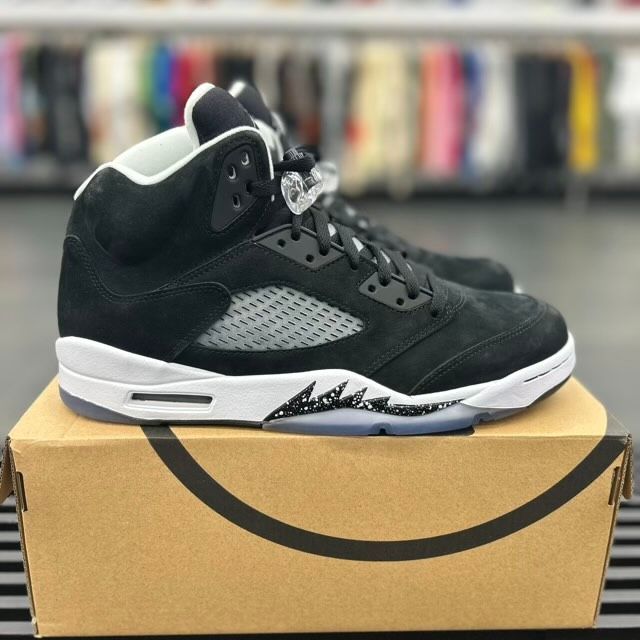BRAND NEW STEAL - Jordan 5 Retro Oreo (2013)