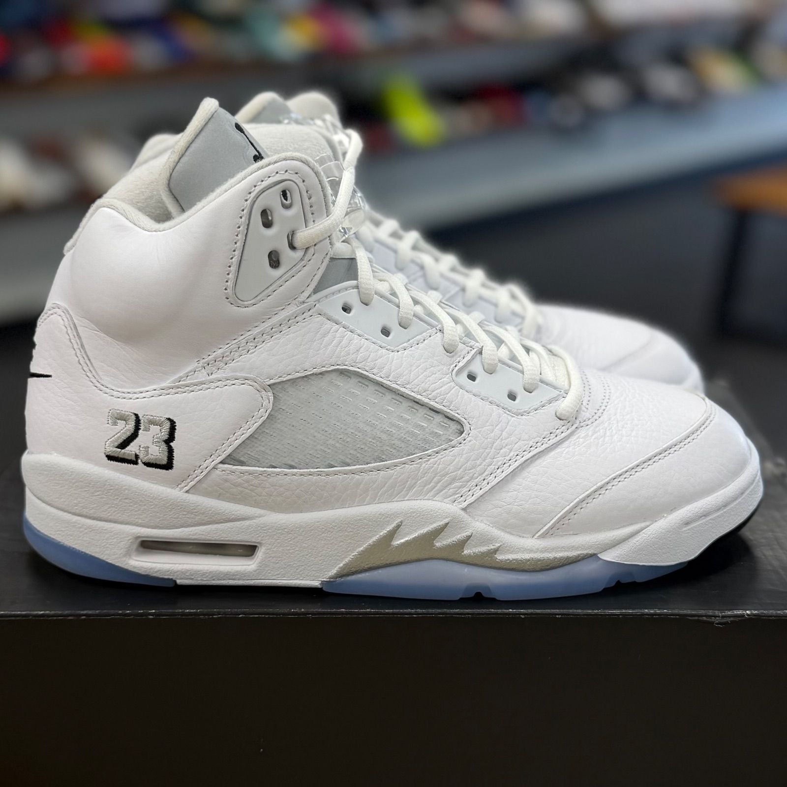 Jordan 5 Retro White Metallic (2026) - Preowned