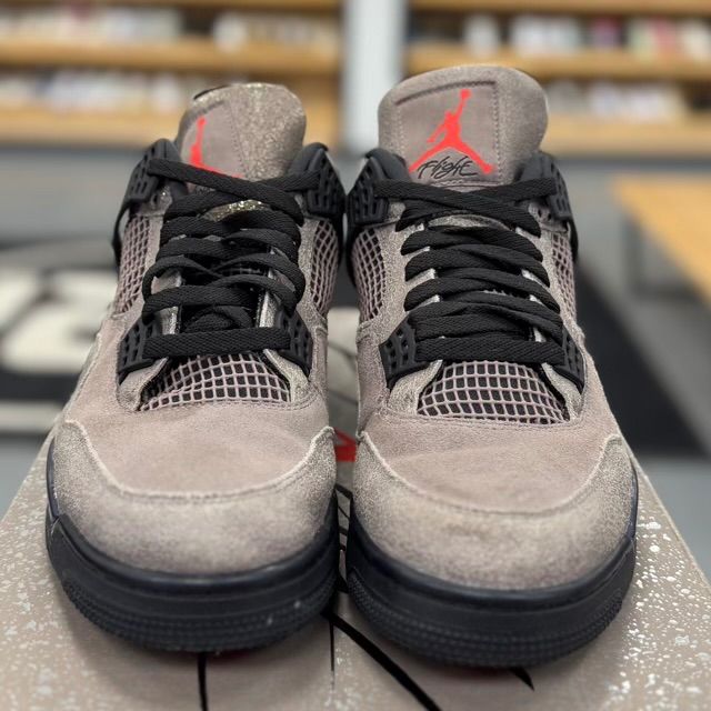 Jordan 4 Retro Taupe Haze - Preowned