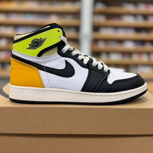Jordan 1 Retro High White Black Volt University Gold (GS) - Preowned