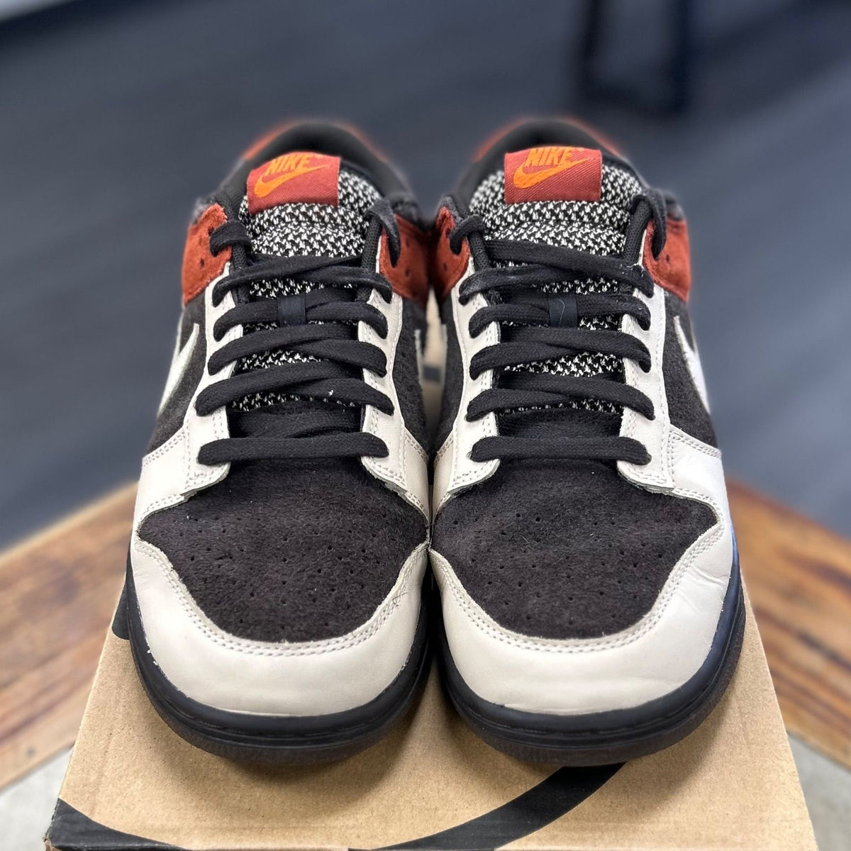Nike Dunk Low Red Panda - Preowned