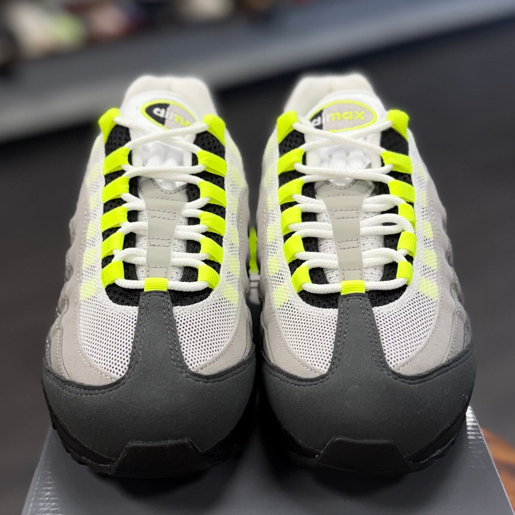 BRAND NEW STEAL - Nike Air Max 95 OG Big Bubble Neon (2025/2026)