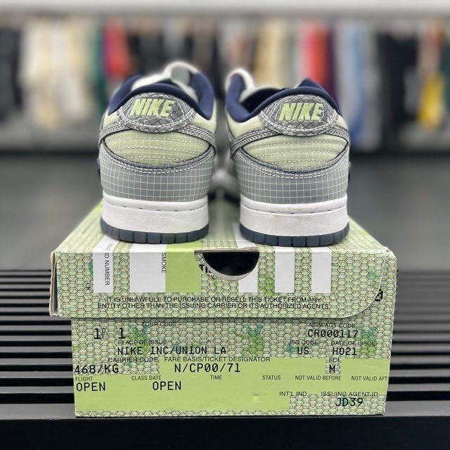 Nike Dunk Low Union Passport Pack Pistachio - Preowned