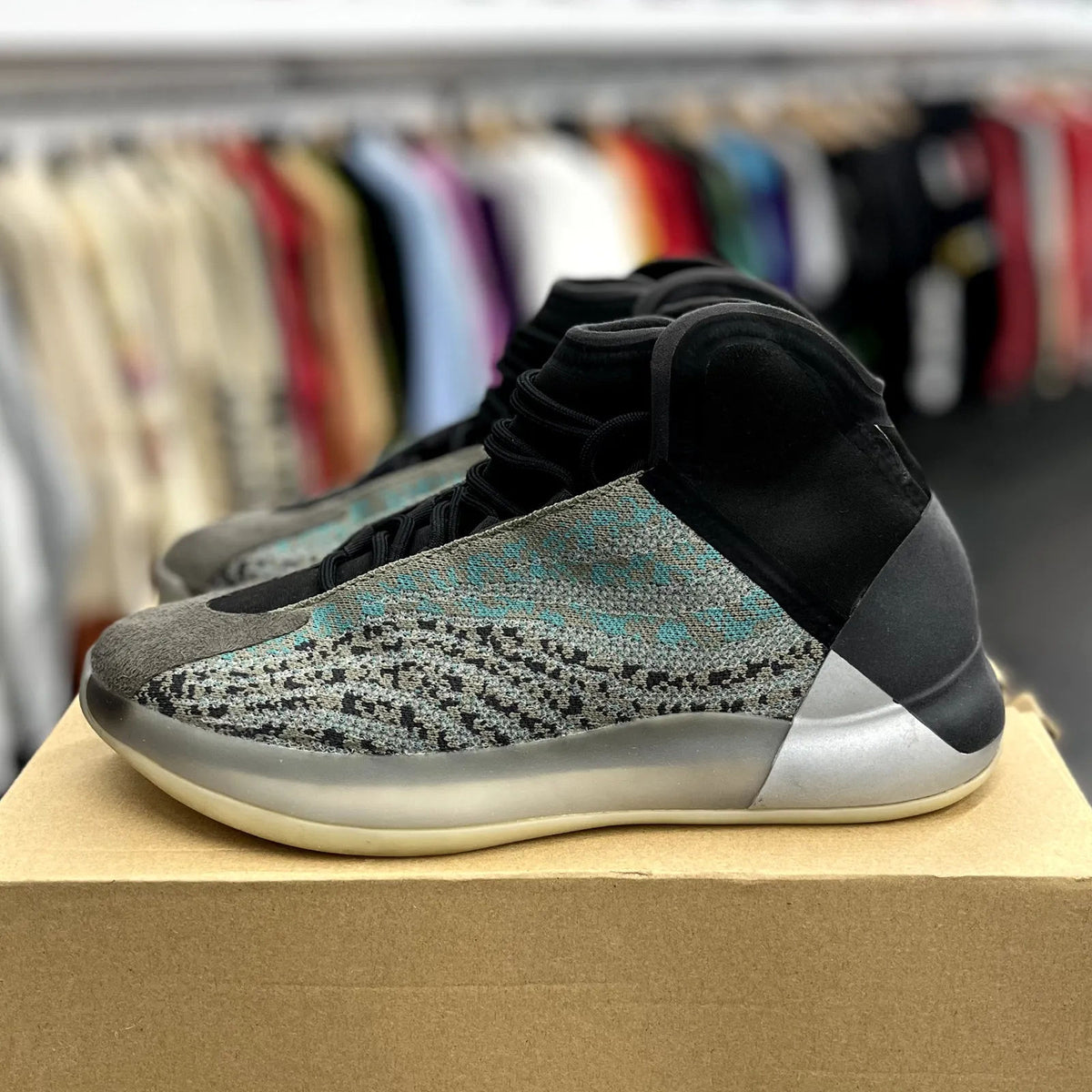 adidas Yeezy QNTM Teal Blue - Preowned