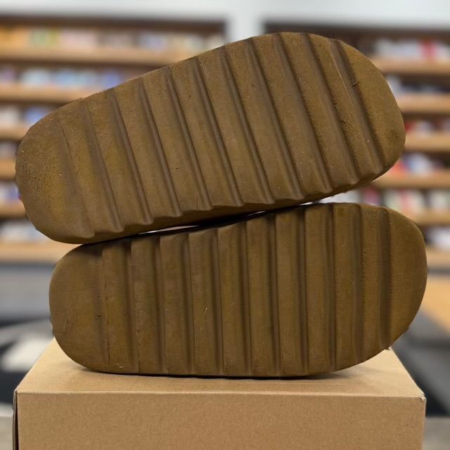 adidas Yeezy Slide Ochre - Preowned