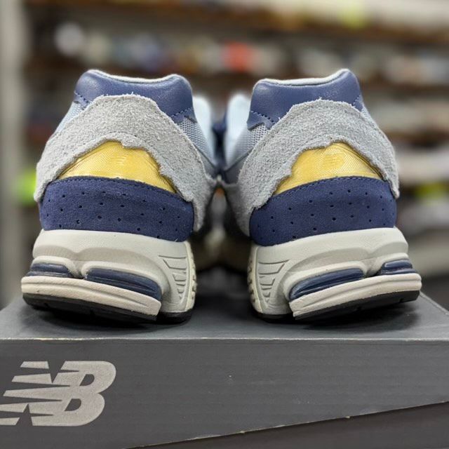 New Balance 2002R Protection Pack Light Arctic Grey Purple - Preowned