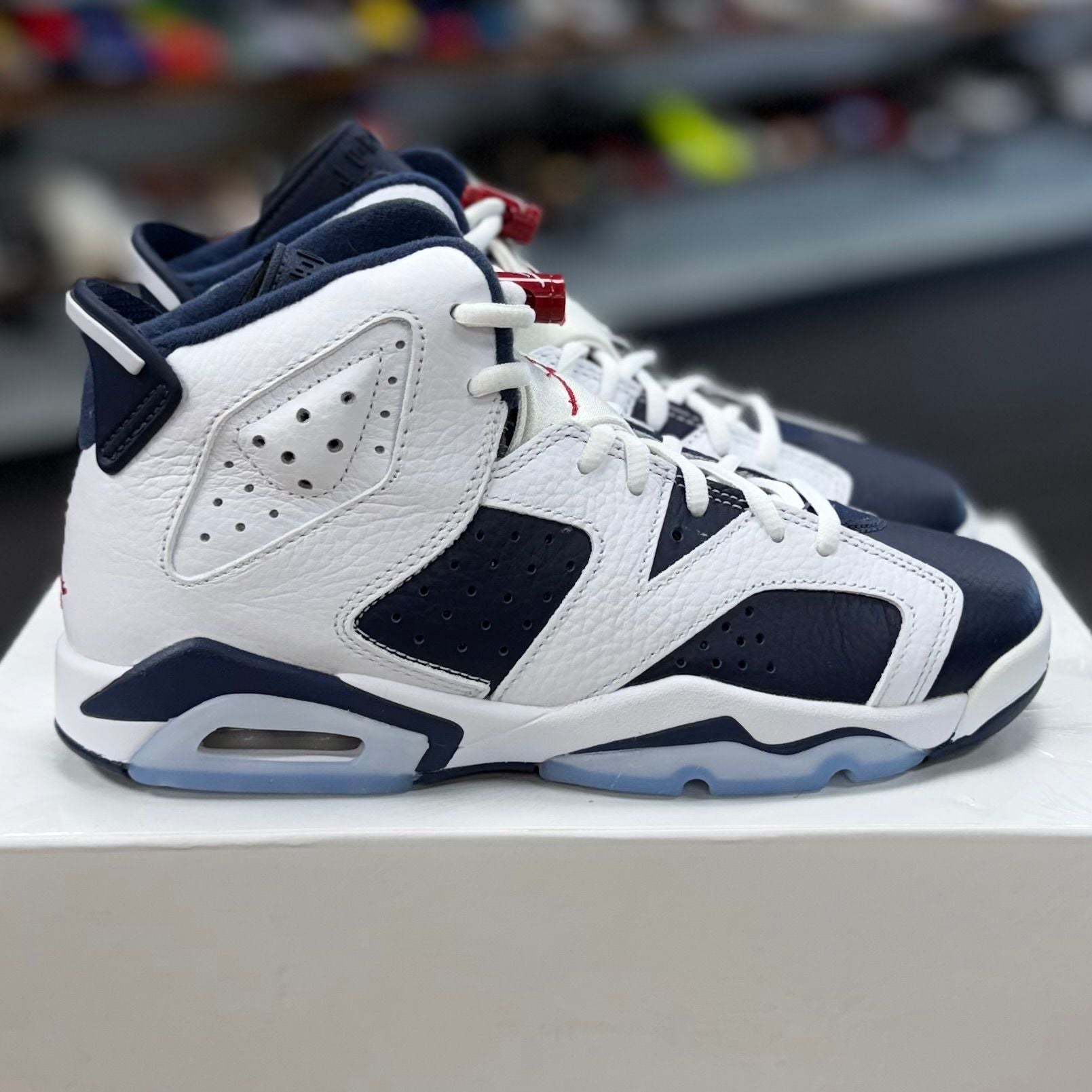 BRAND NEW STEAL - Jordan 6 Retro Olympic (2024) (GS)
