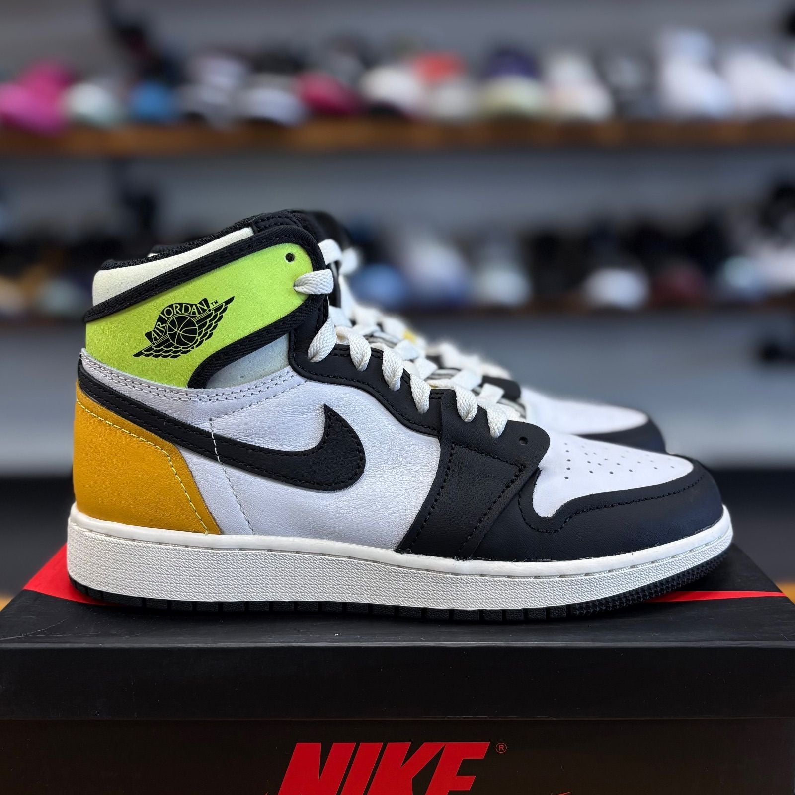 Jordan 1 Retro High White Black Volt University Gold (GS) - Preowned