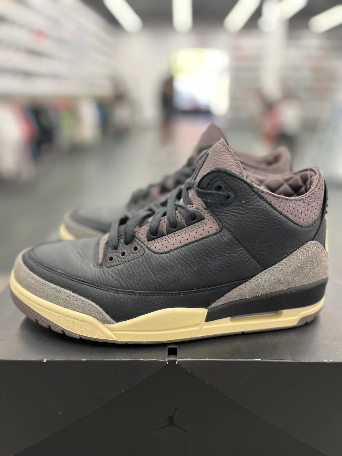 Jordan 3 Retro OG SP A Ma Maniére While You Were Sleeping (Women's) - Preowned