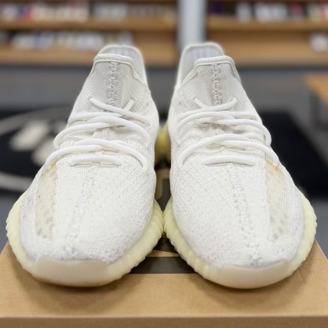 adidas Yeezy Boost 350 V2 Bone - Preowned