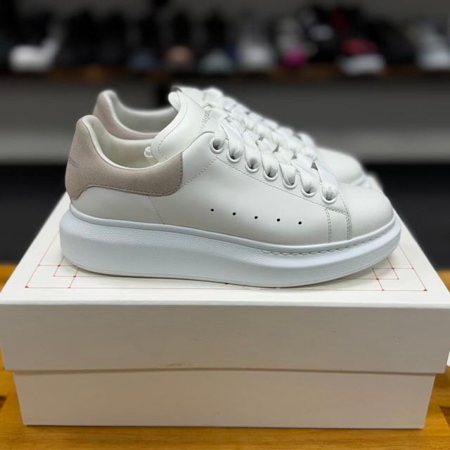 Alexander McQueen Oversized Patchouli (Women's) - Preowned