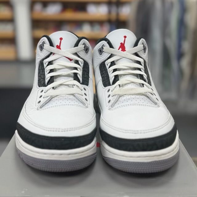 Jordan 3 Retro Cement Grey - Preowned