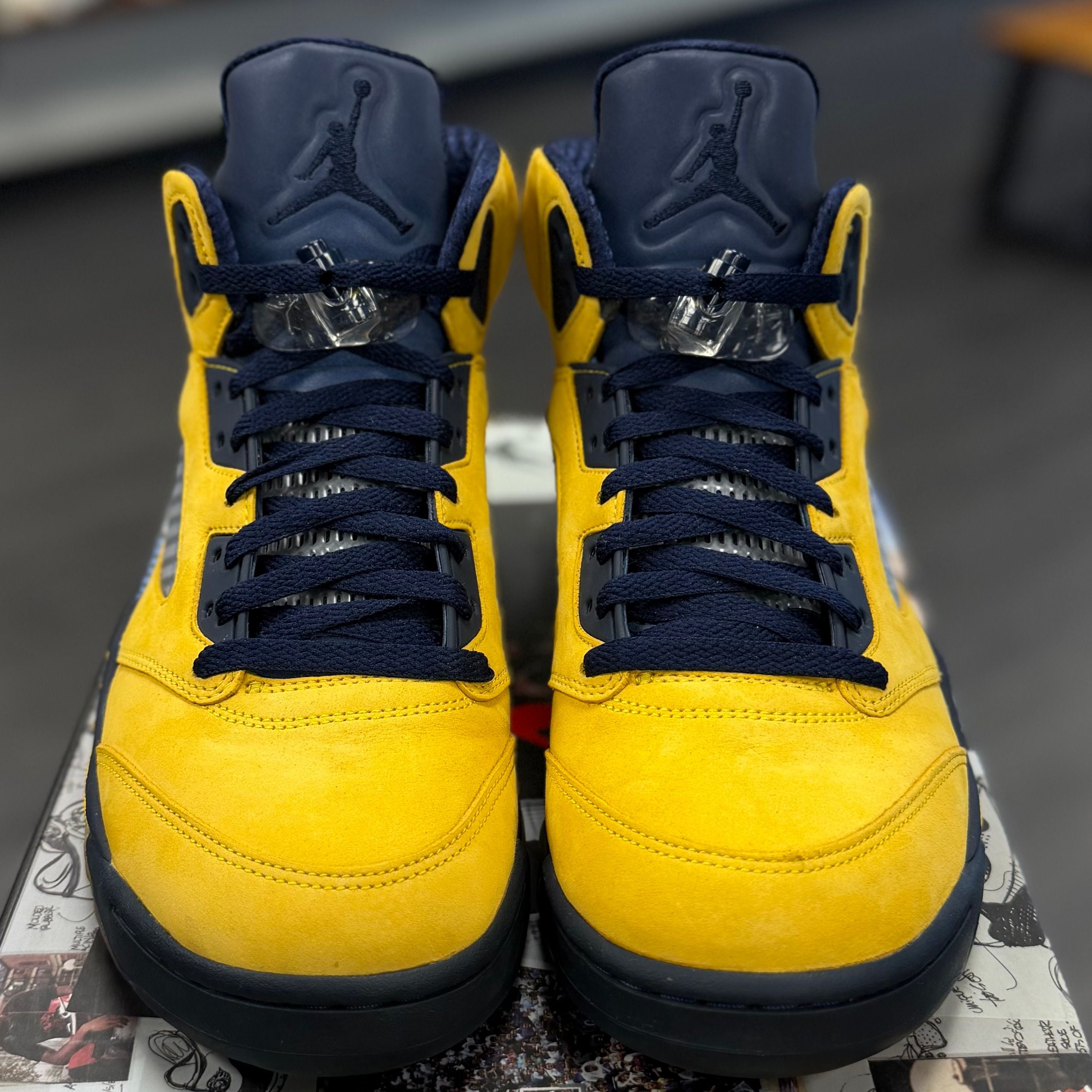 Jordan 5 Retro Michigan (2019) - Preowned