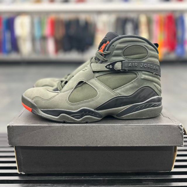 Jordan 8 Retro Take Flight Undefeated - Preowned