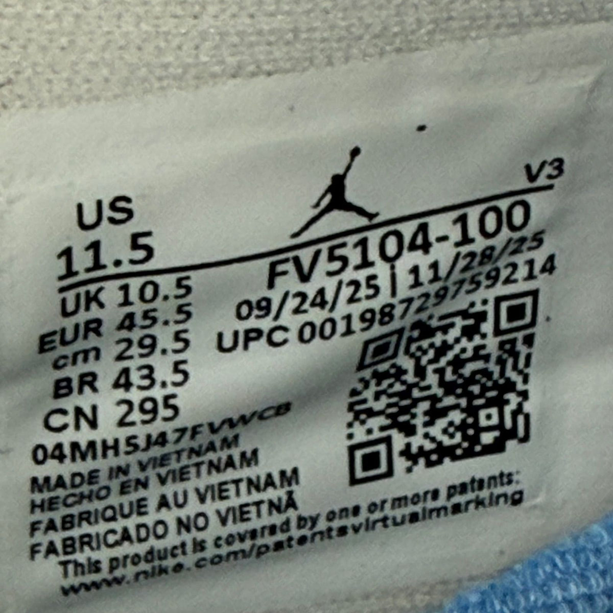 Jordan 11 Retro Low University Blue (2026) - Preowned