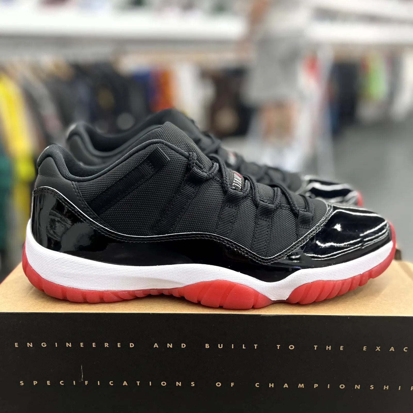 Jordan 11 Retro Low Bred (2025) - Preowned