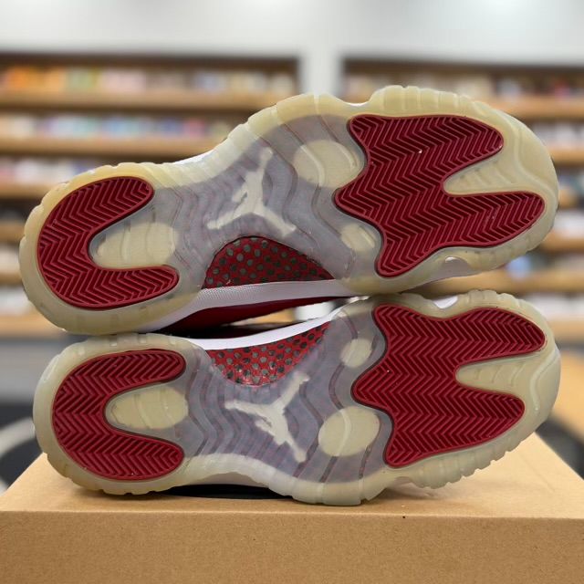 Jordan 11 Retro Cherry (2022) - Preowned