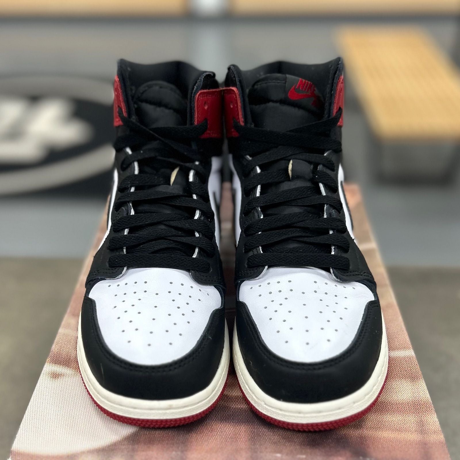 Jordan 1 Retro High OG Black Toe Reimagined (GS) - Preowned
