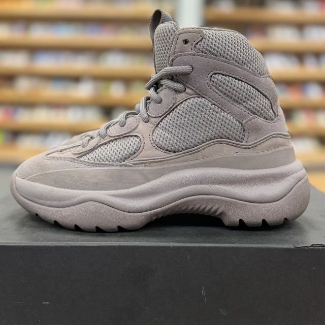 Yeezy Desert Boot Season 7 Cinder - Preowned