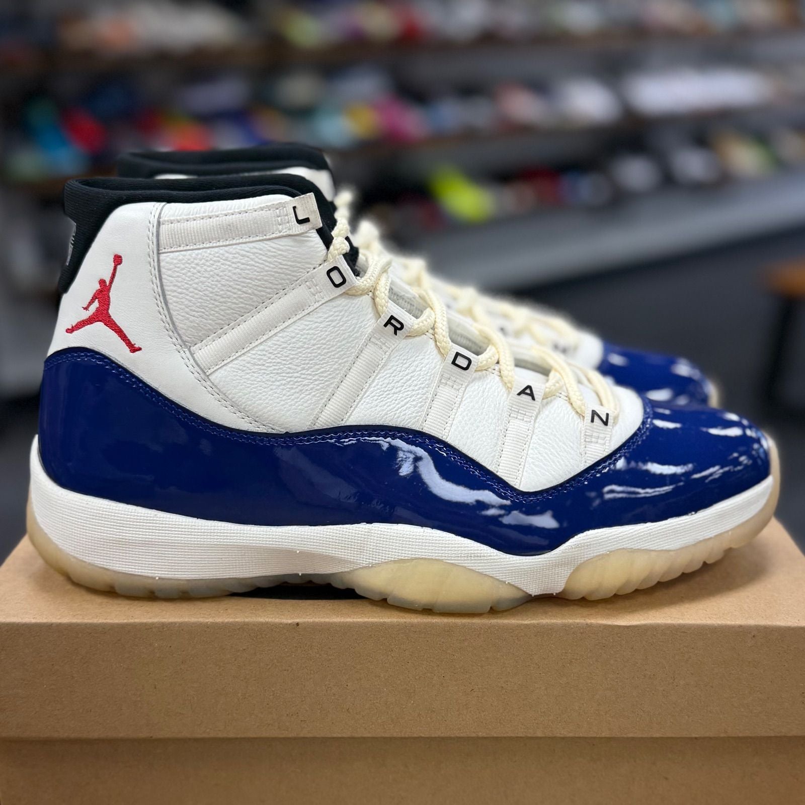 Jordan 11 Retro Rare Air - Preowned