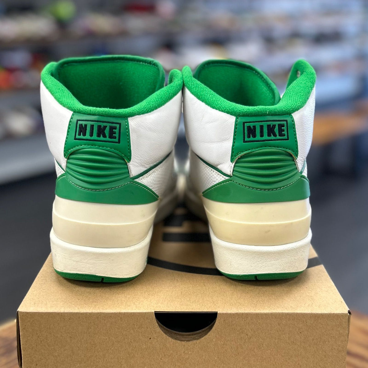 Jordan 2 Retro Lucky Green - Preowned