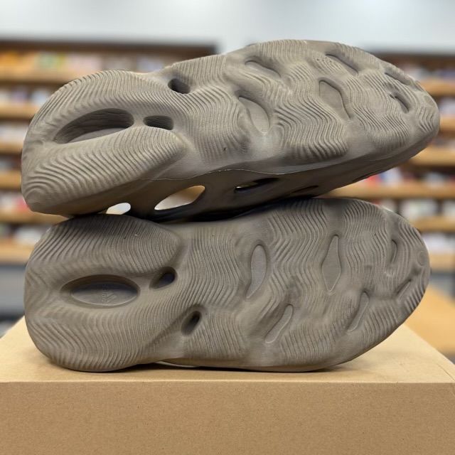 adidas Yeezy Foam RNNR Stone Sage - Preowned
