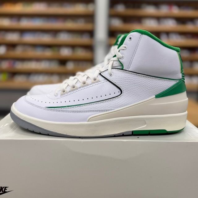 Jordan 2 Retro Lucky Green - Preowned