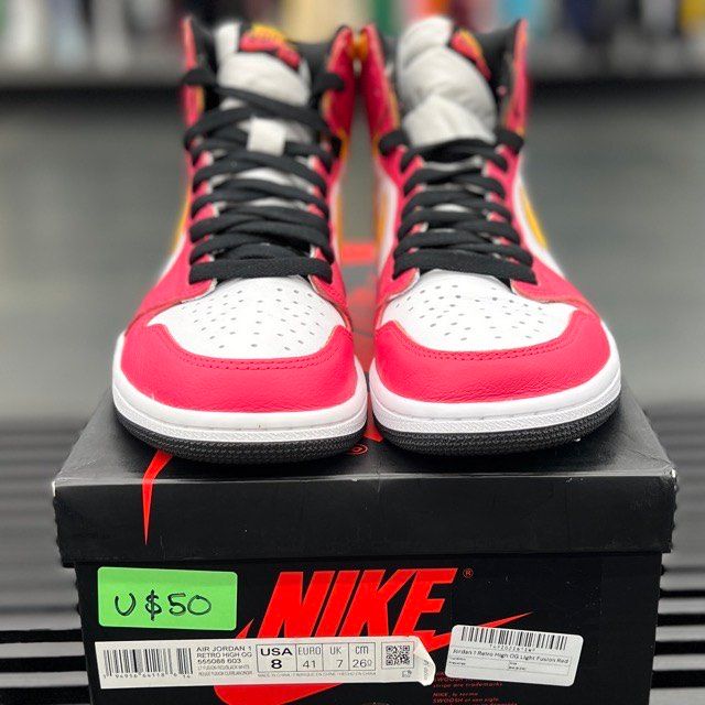 Jordan 1 Retro High OG Light Fusion Red - Preowned