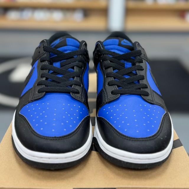 Nike Dunk Low Hyper Royal - Preowned