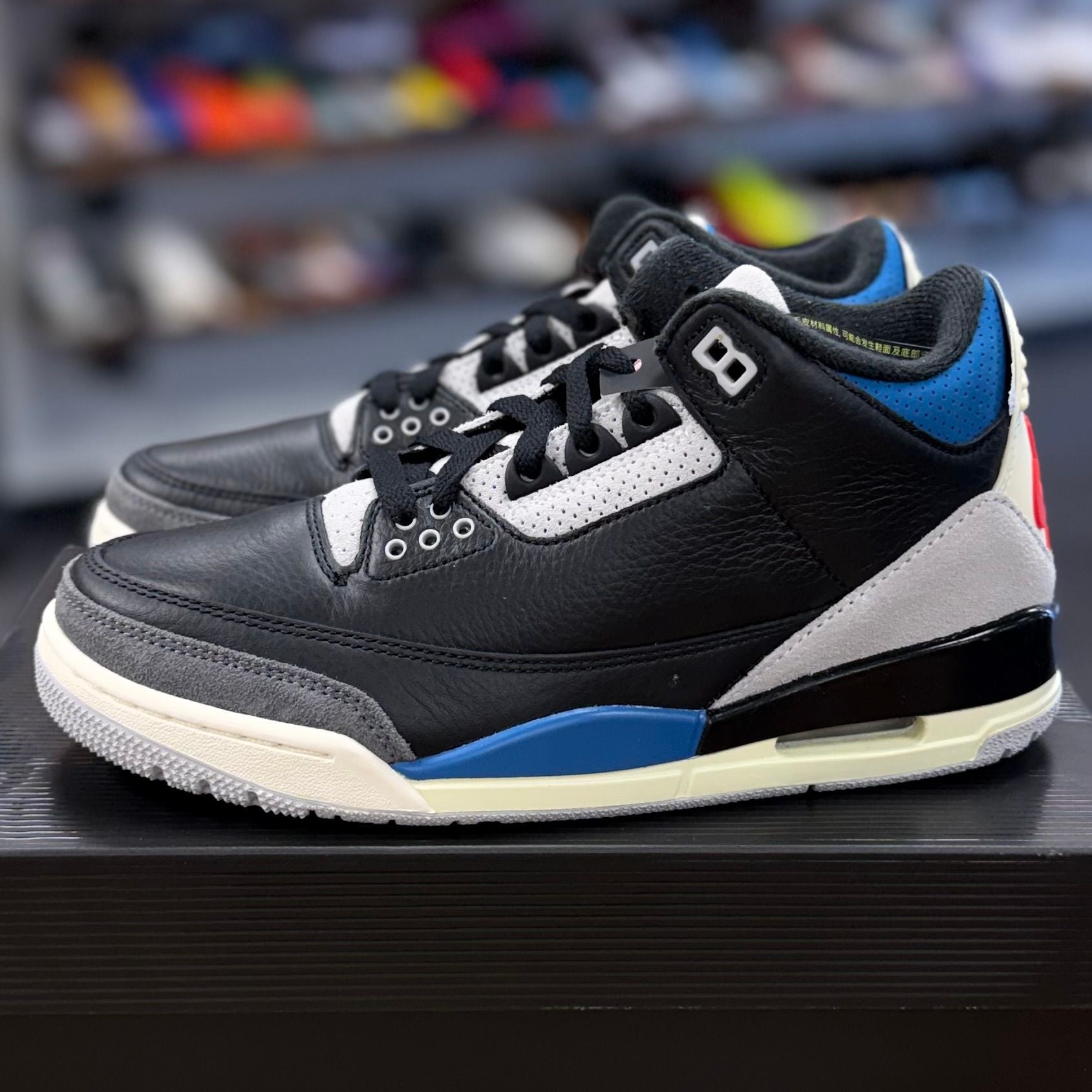 BRAND NEW STEAL - Jordan 3 Retro OG Rare Air