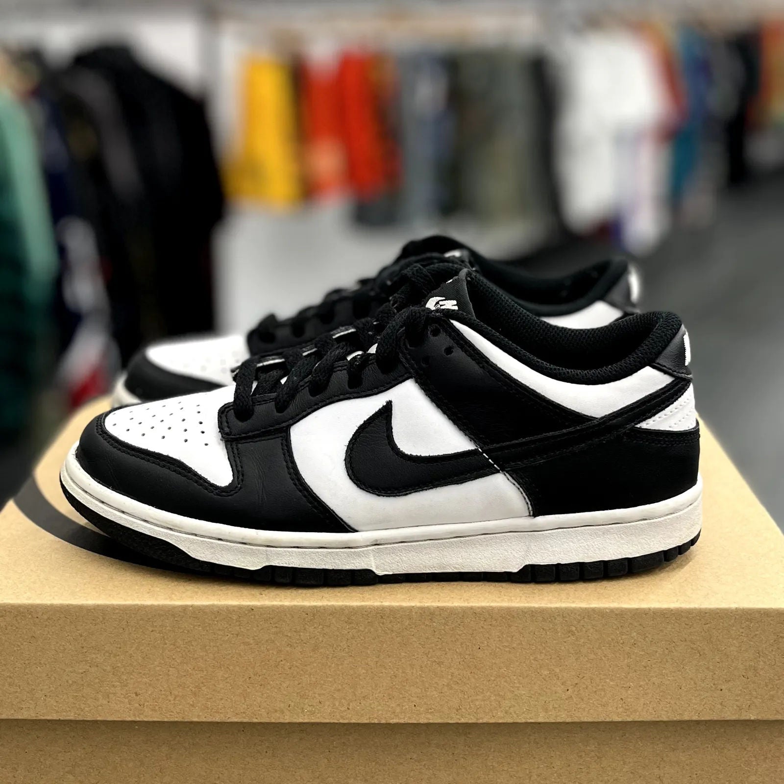 Nike Dunk Low Retro White Black Panda (GS) - Preowned