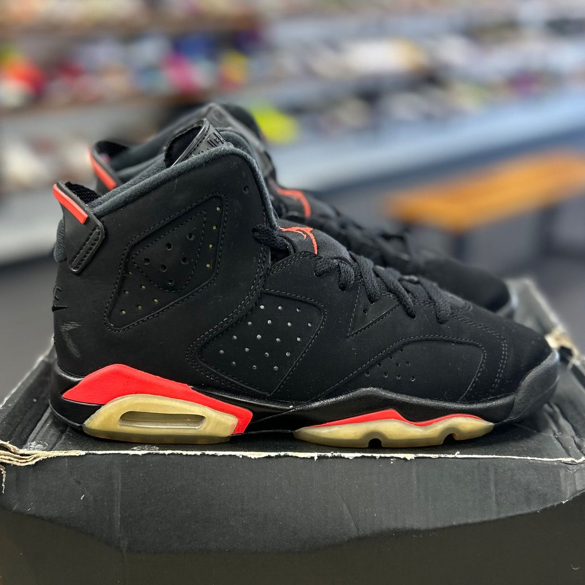 Jordan 6 Retro Black Infrared (2019) (GS) - Preowned