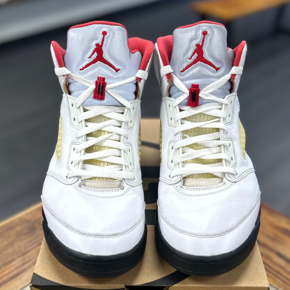 Jordan 5 Retro Fire Red Silver Tongue (2020) - Preowned