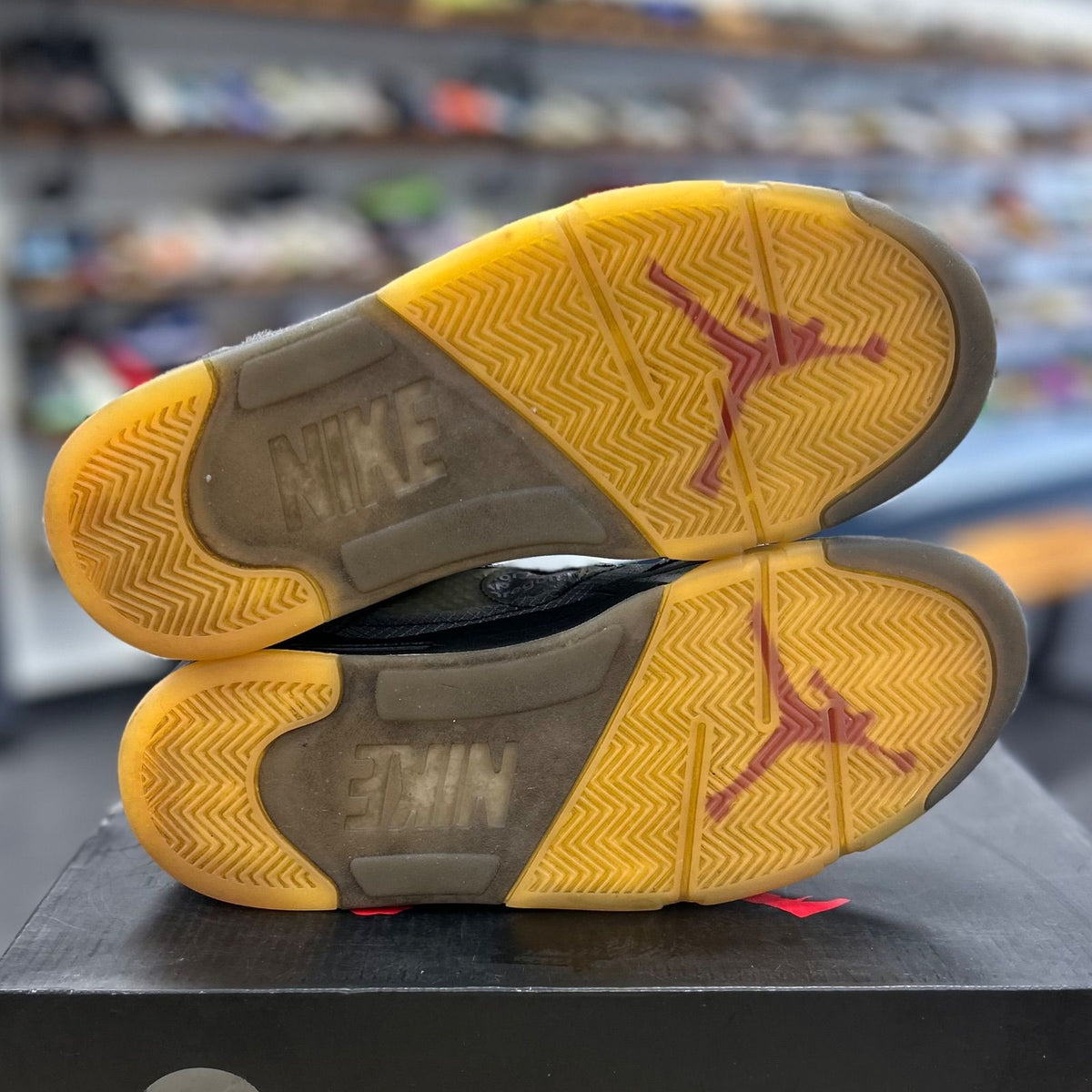 Jordan 5 Retro Off-White Muslin - Preowned