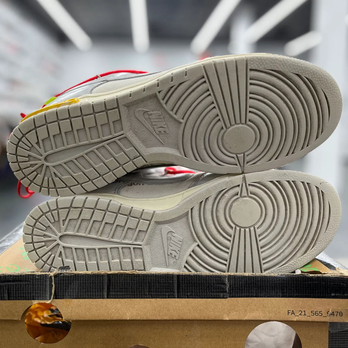 Nike Dunk Low Off-White Lot 6 - Preowned