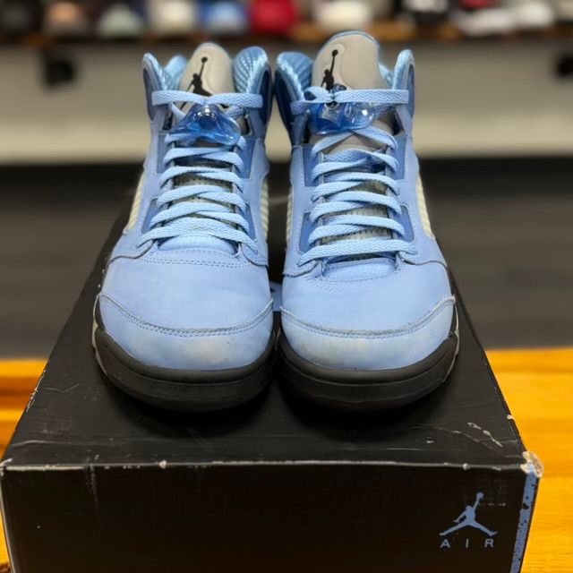 Jordan 5 Retro UNC University Blue - Preowned