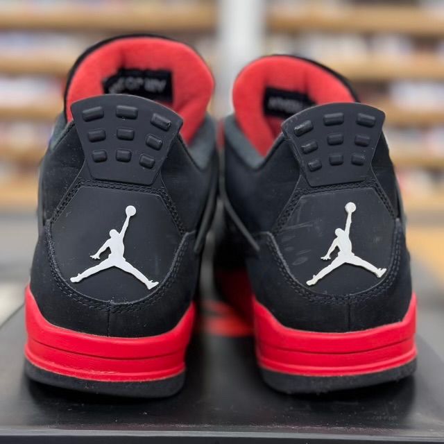 Jordan 4 Retro Red Thunder - Preowned