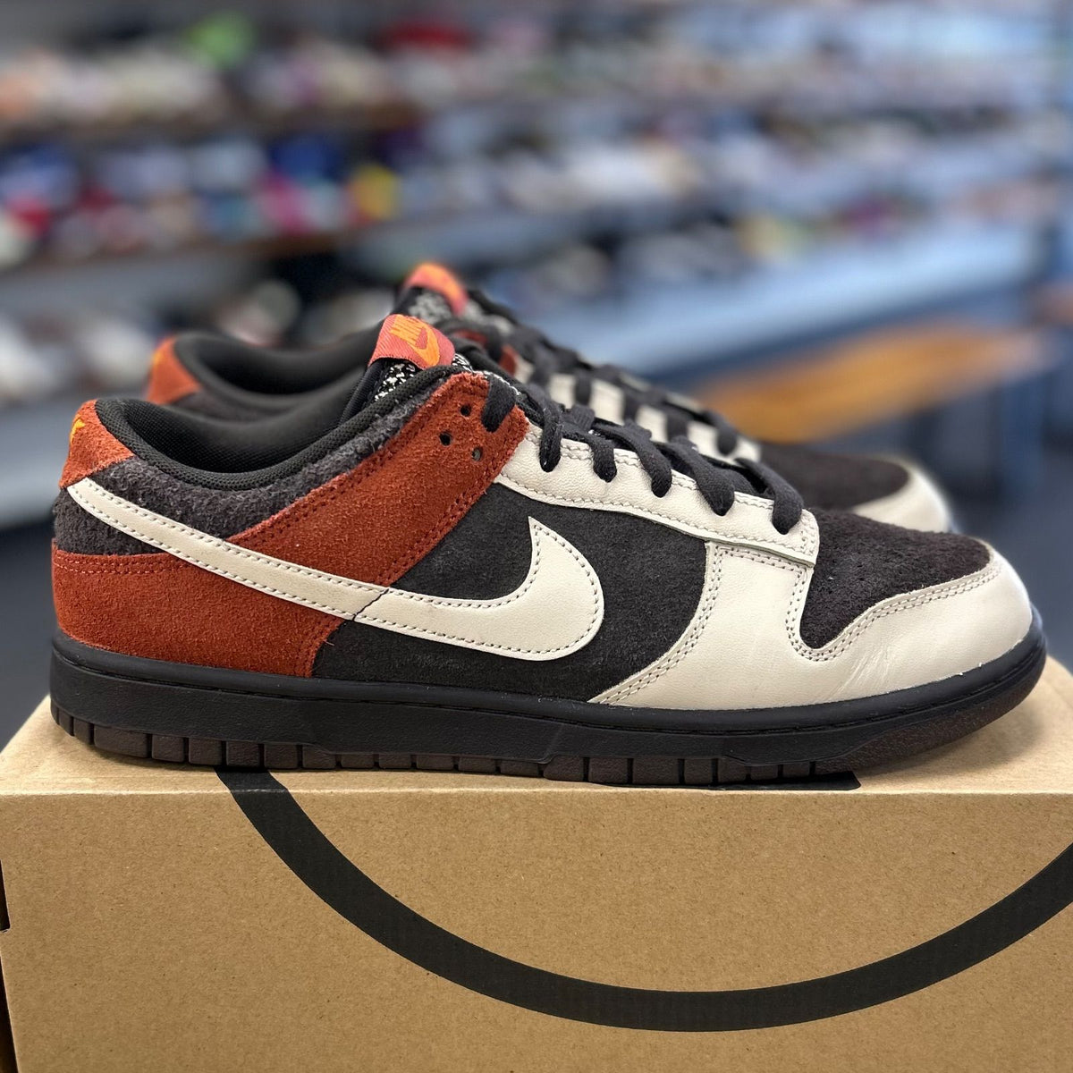 Nike Dunk Low Red Panda - Preowned