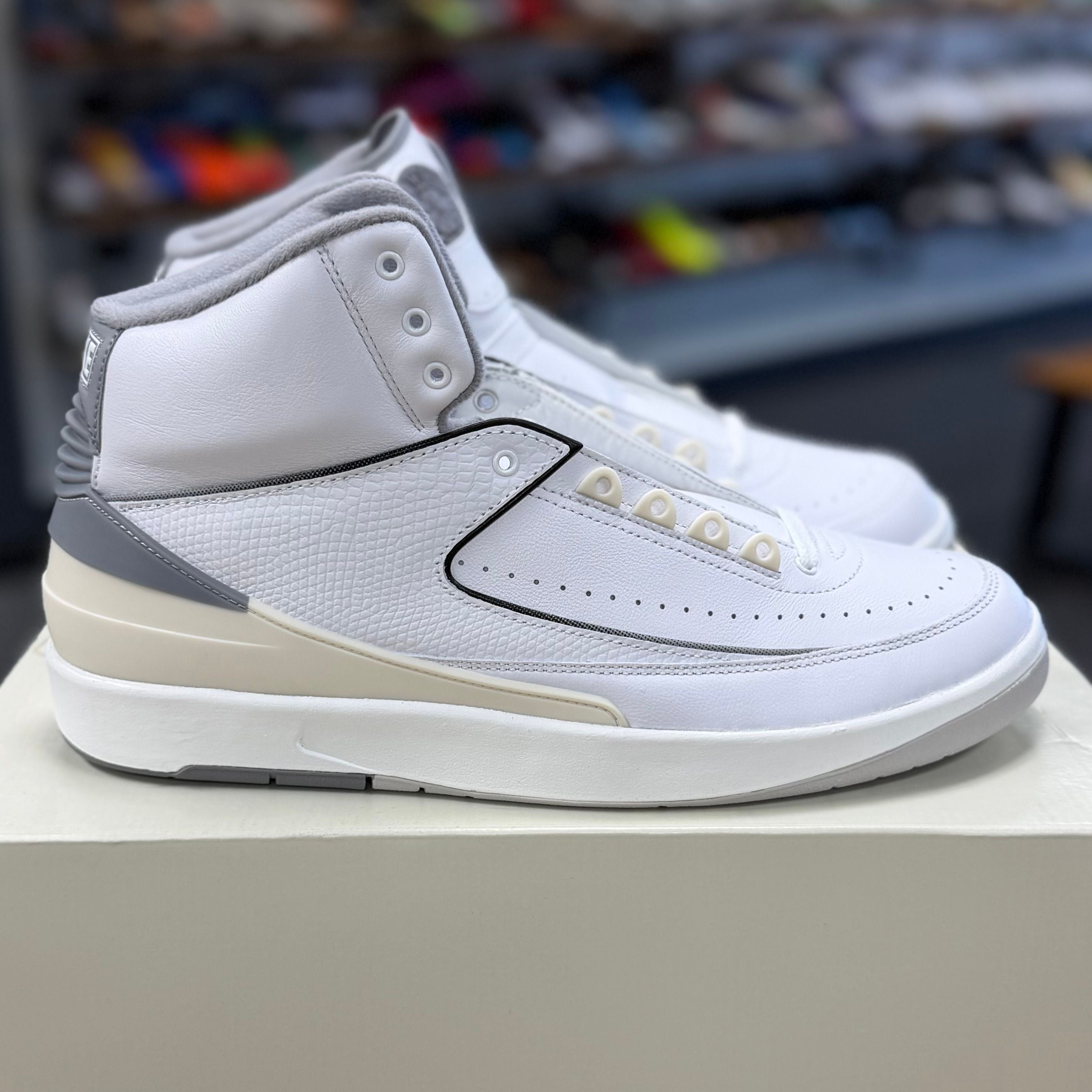 BRAND NEW STEAL - Jordan 2 Retro Cement Grey