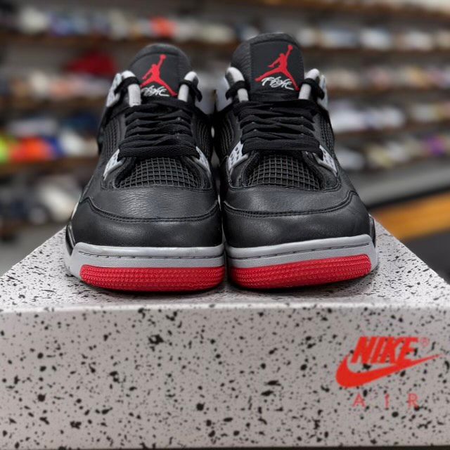 Jordan 4 Retro Bred Reimagined - Preowned