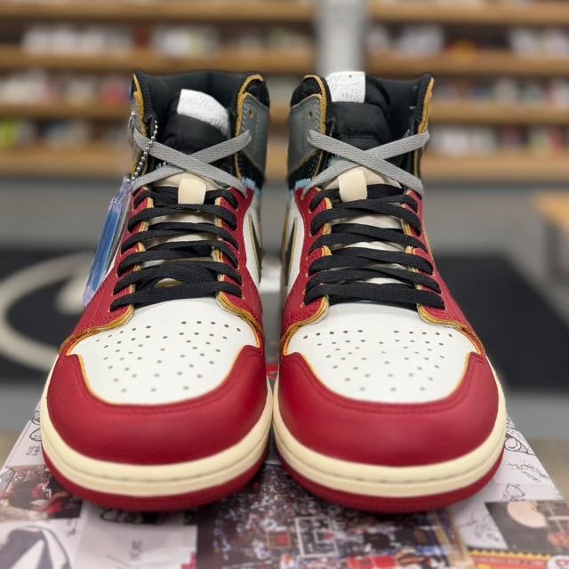 Jordan 1 Retro High OG SP Union LA Chicago Shadow - Preowned
