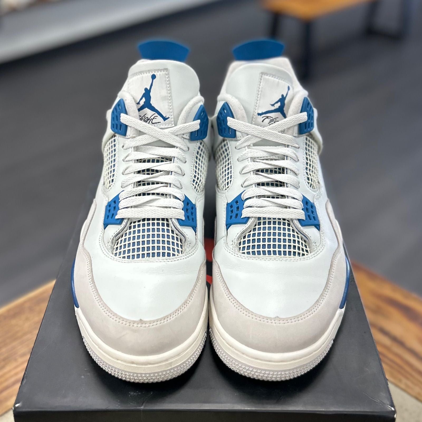 Jordan 4 Retro Military Blue (2024) - Preowned