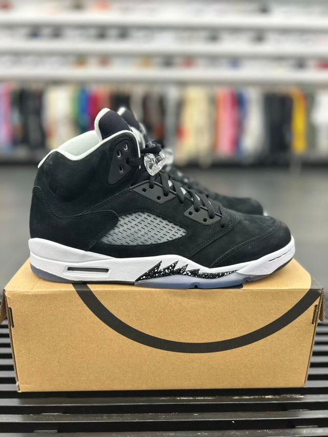 BRAND NEW STEAL - Jordan 5 Retro Oreo (2013)