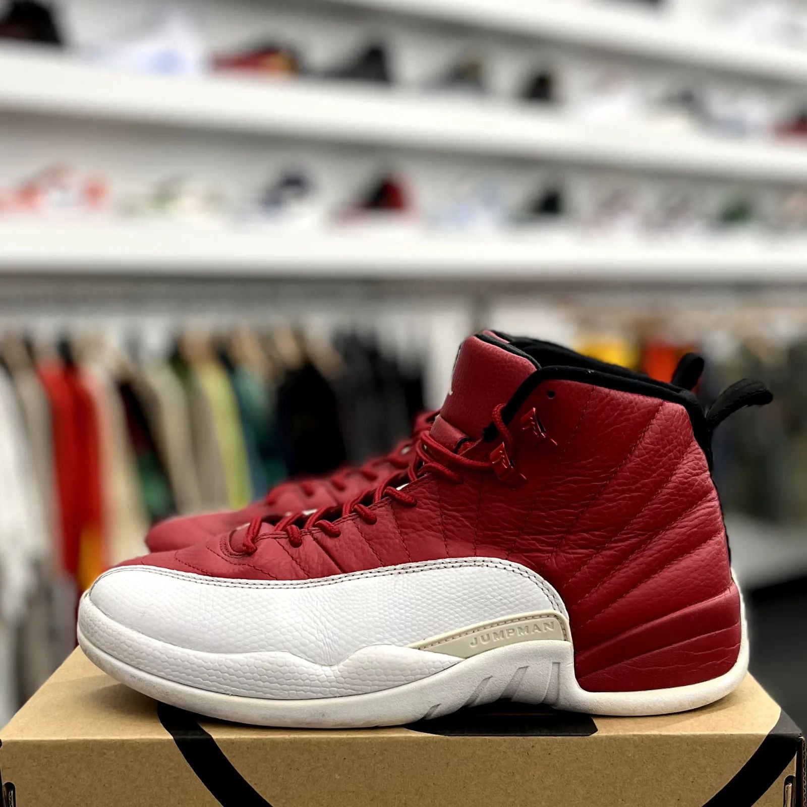 Jordan 12 Retro Gym Red - Preowned