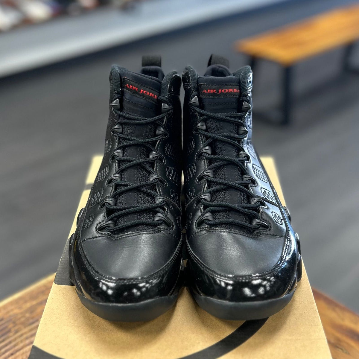 Jordan 9 Retro Bred Patent - Preowned