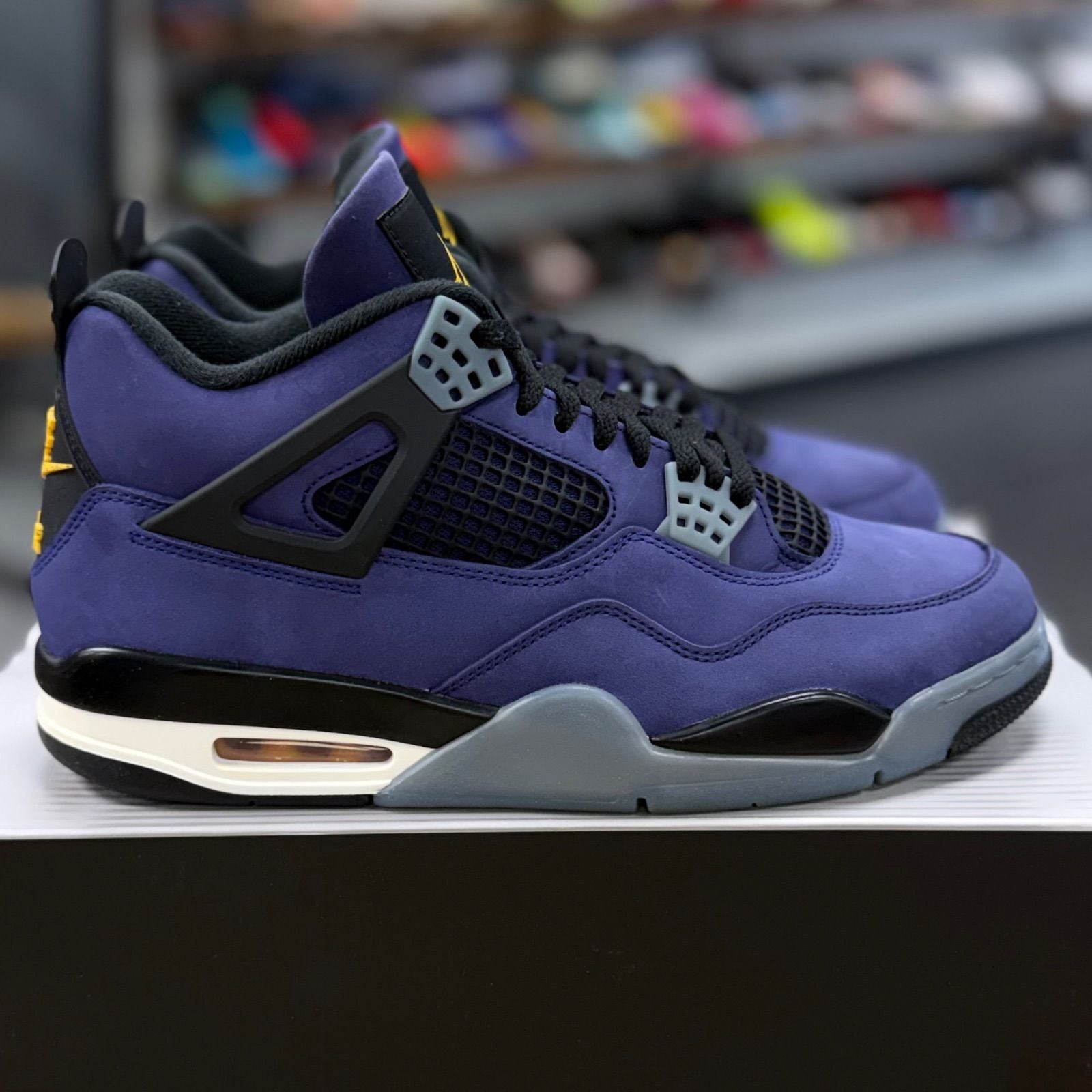 Jordan 4 Retro Lakers - Preowned